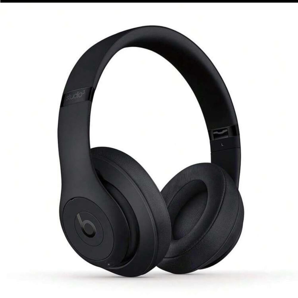 Beats by Dre Black Over-Ear Studio3 Wireless Headphones